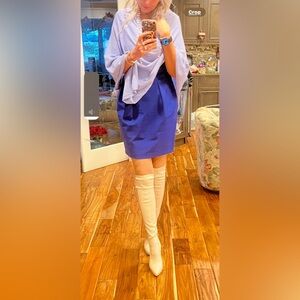 Absolutely stunning this Lida Baday Banded Dress
Navy/ Marine color NWT